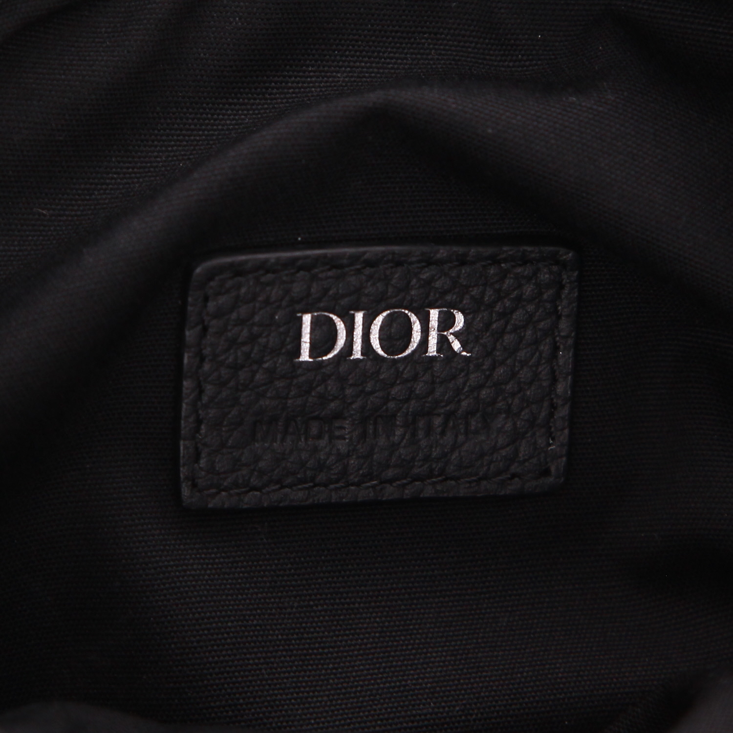 Bolso bandolera Dior  Saddle en cuero negro - Detail D2