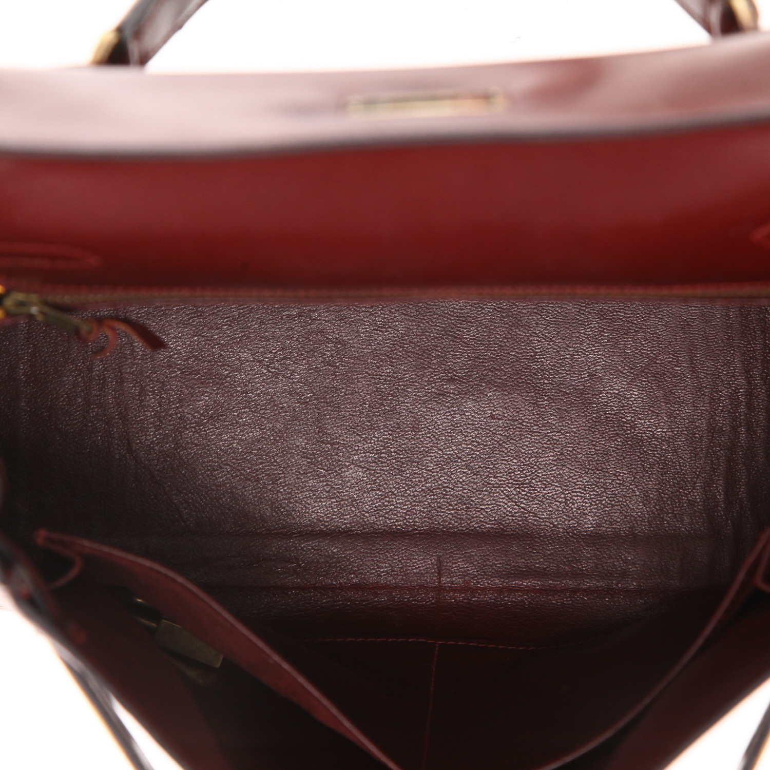 Hermès  Kelly 28 cm handbag  in burgundy box leather - Detail D3