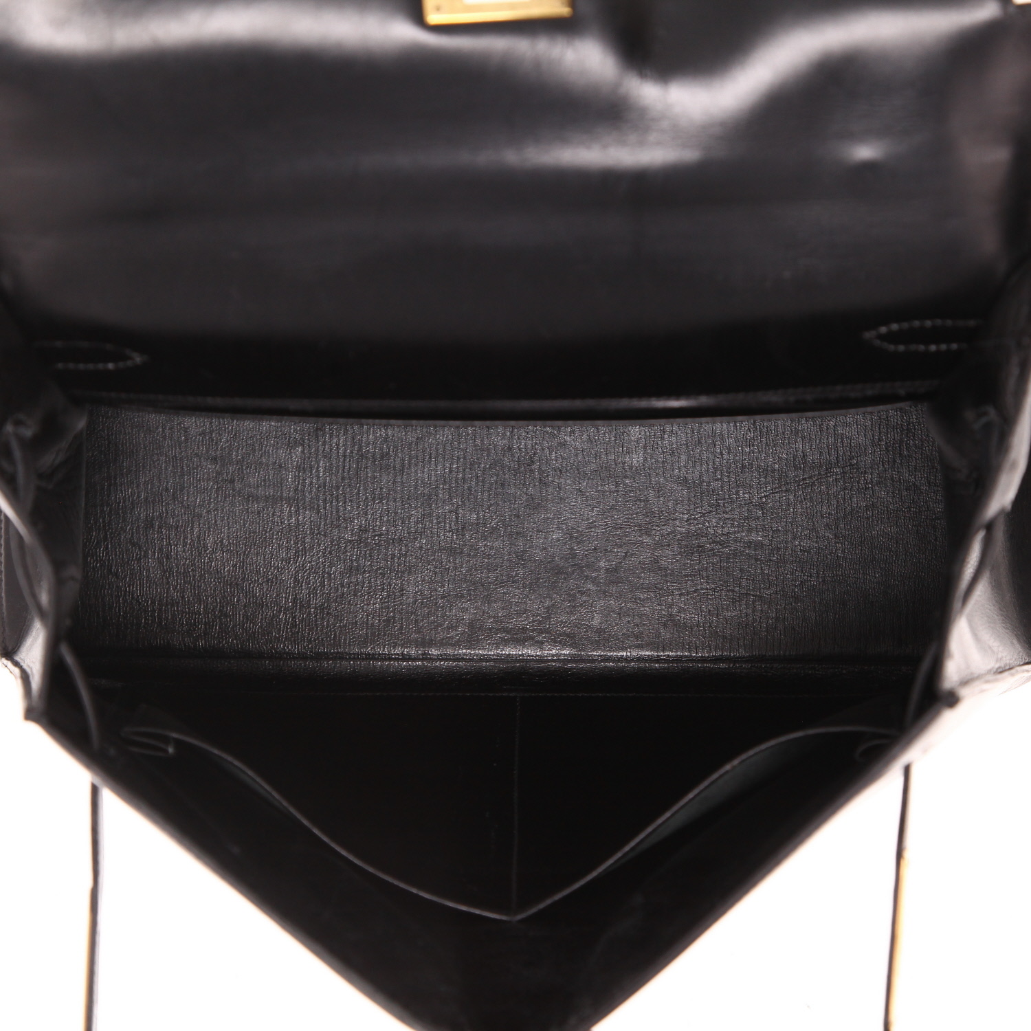 Sac à main Hermès  Kelly 32 cm en cuir box noir - Detail D3