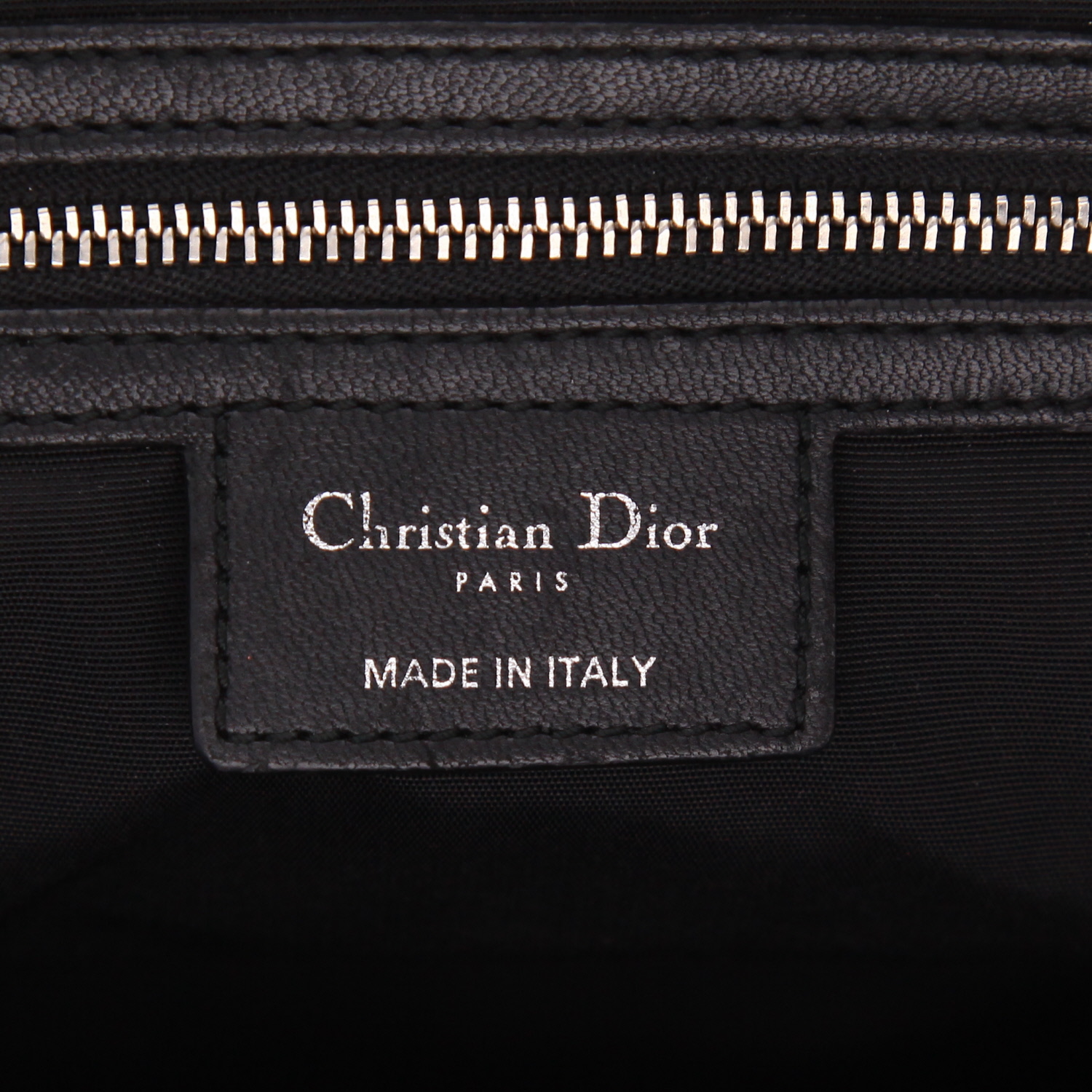 Bolso de mano Dior   en cuero cannage negro - Detail D2