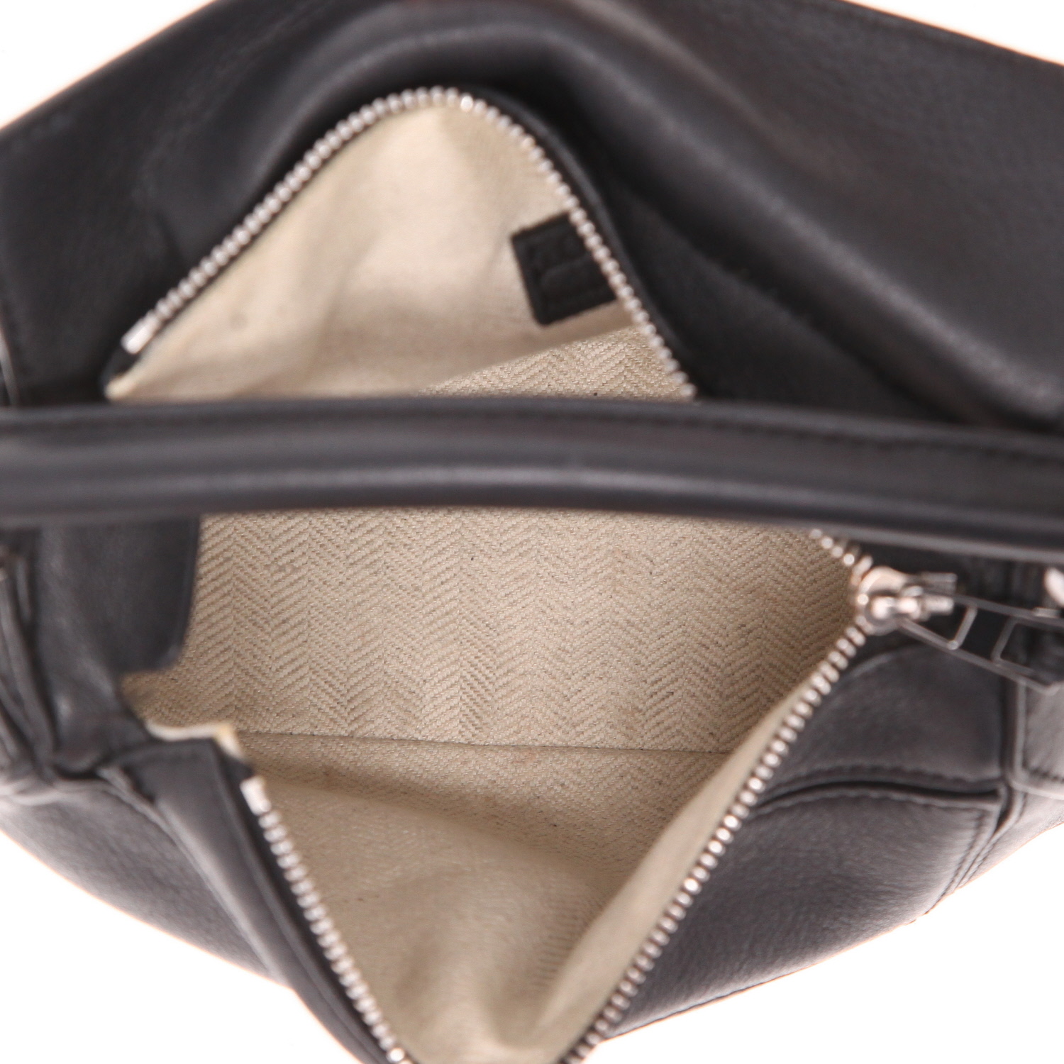 Sac bandoulière Loewe  Puzzle  mini  en cuir grainé noir - Detail D3