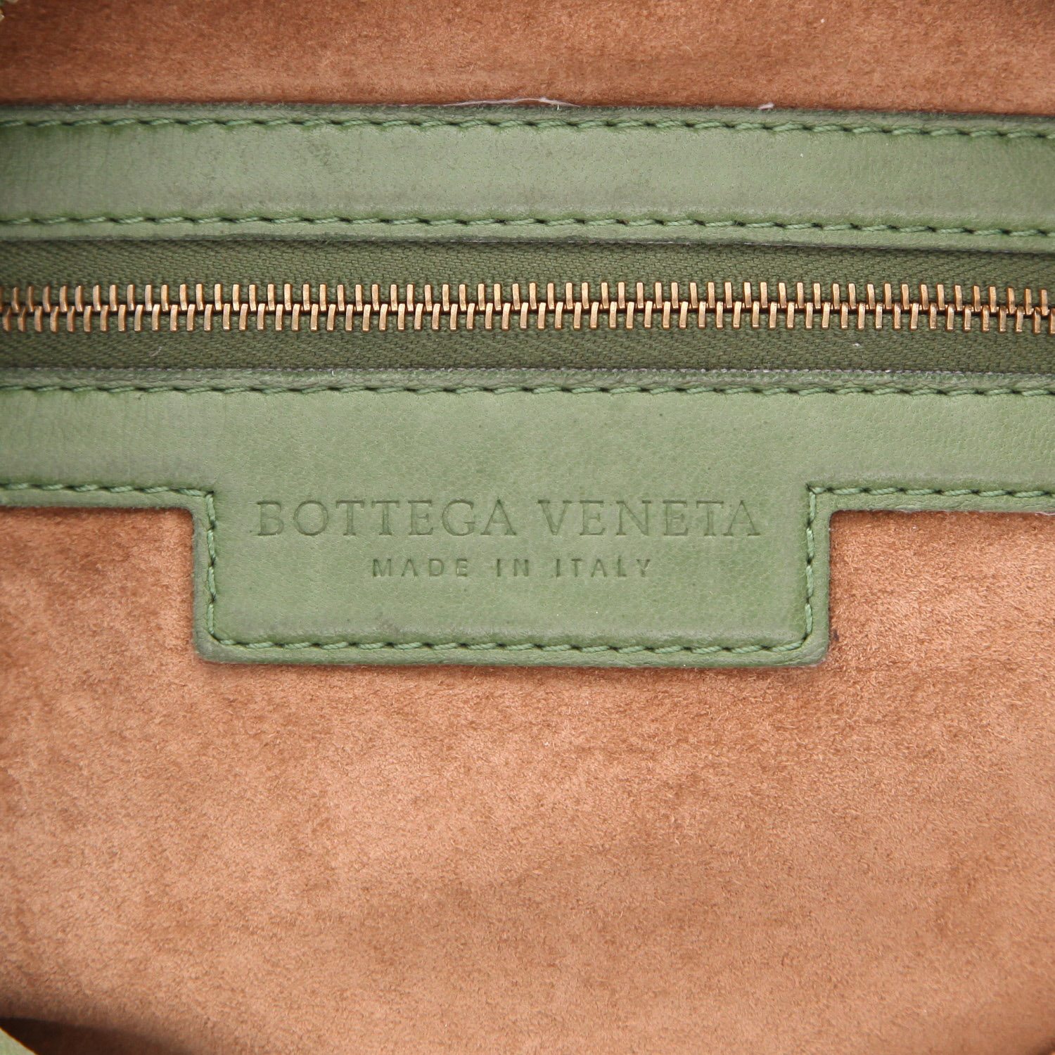 Bottega Veneta  Veneta handbag  in green intrecciato leather - Detail D2