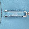 Hermès  Trim bag worn on the shoulder or carried in the hand  in blue jean togo leather - Detail D2 thumbnail