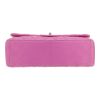 Bolso bandolera Chanel  Timeless Maxi Jumbo en cuero acolchado rosa - Detail D1 thumbnail