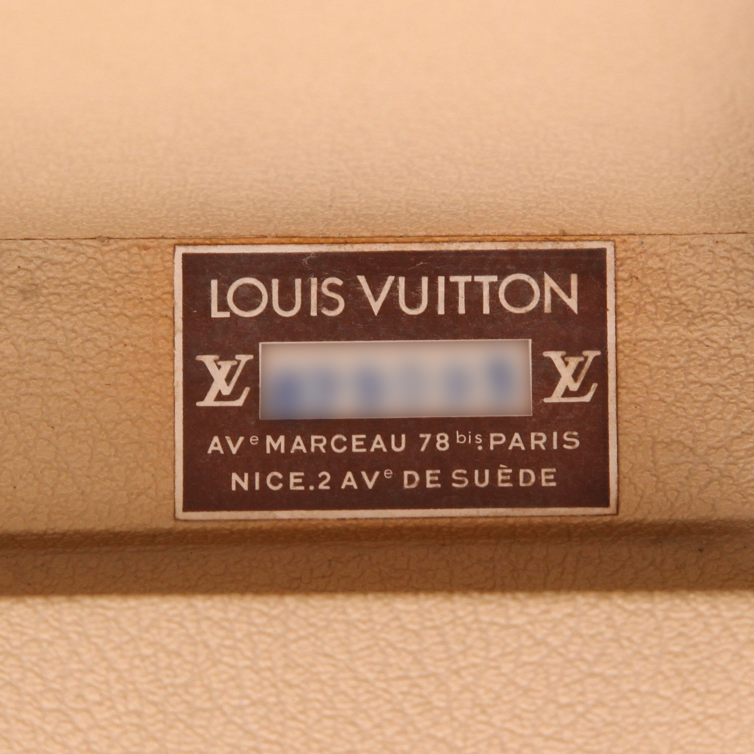 Louis Vuitton  Boîte à flacons vanity case  in brown monogram canvas  and brown leather - Detail D2