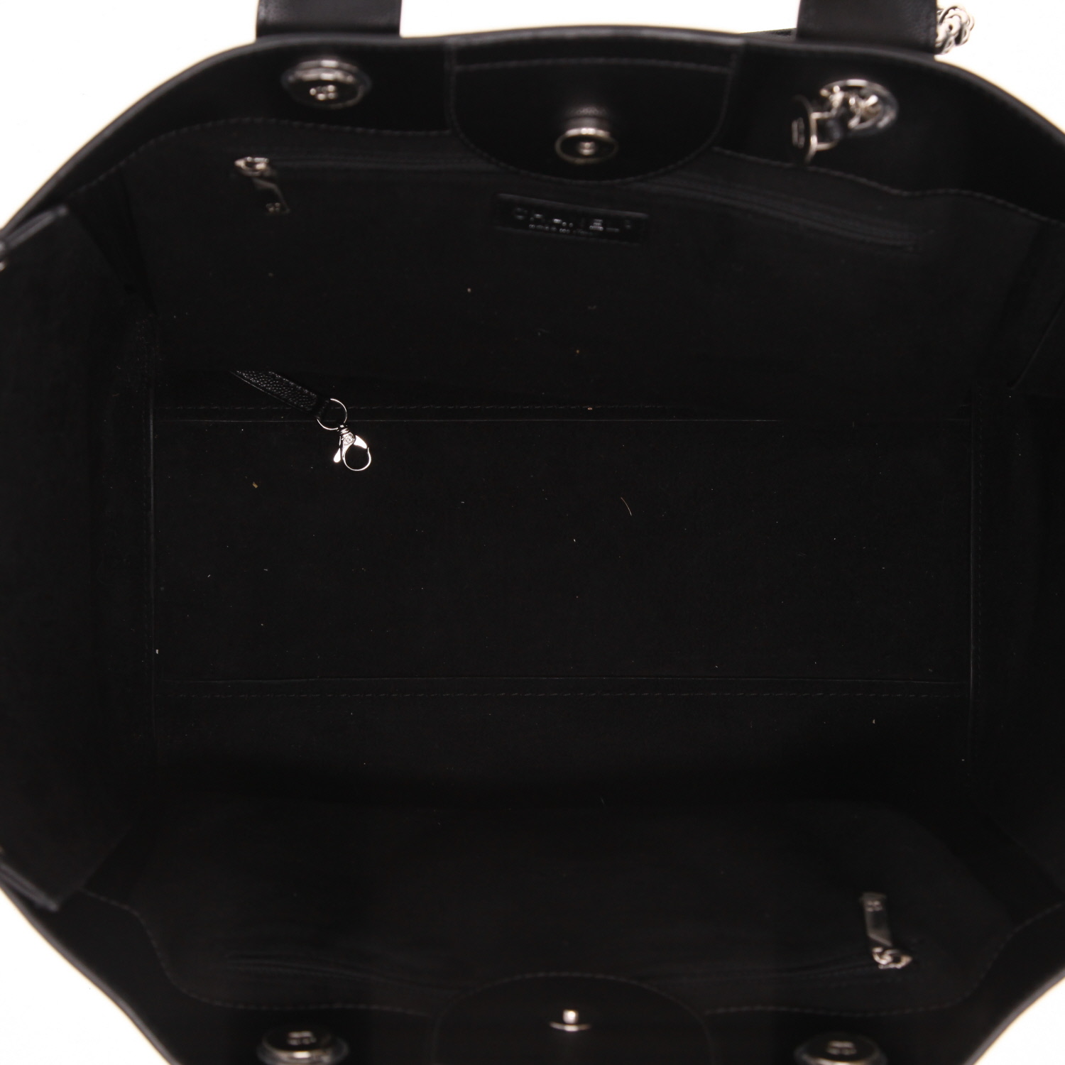 Bolso Cabás Chanel  Deauville en cuero granulado negro - Detail D3