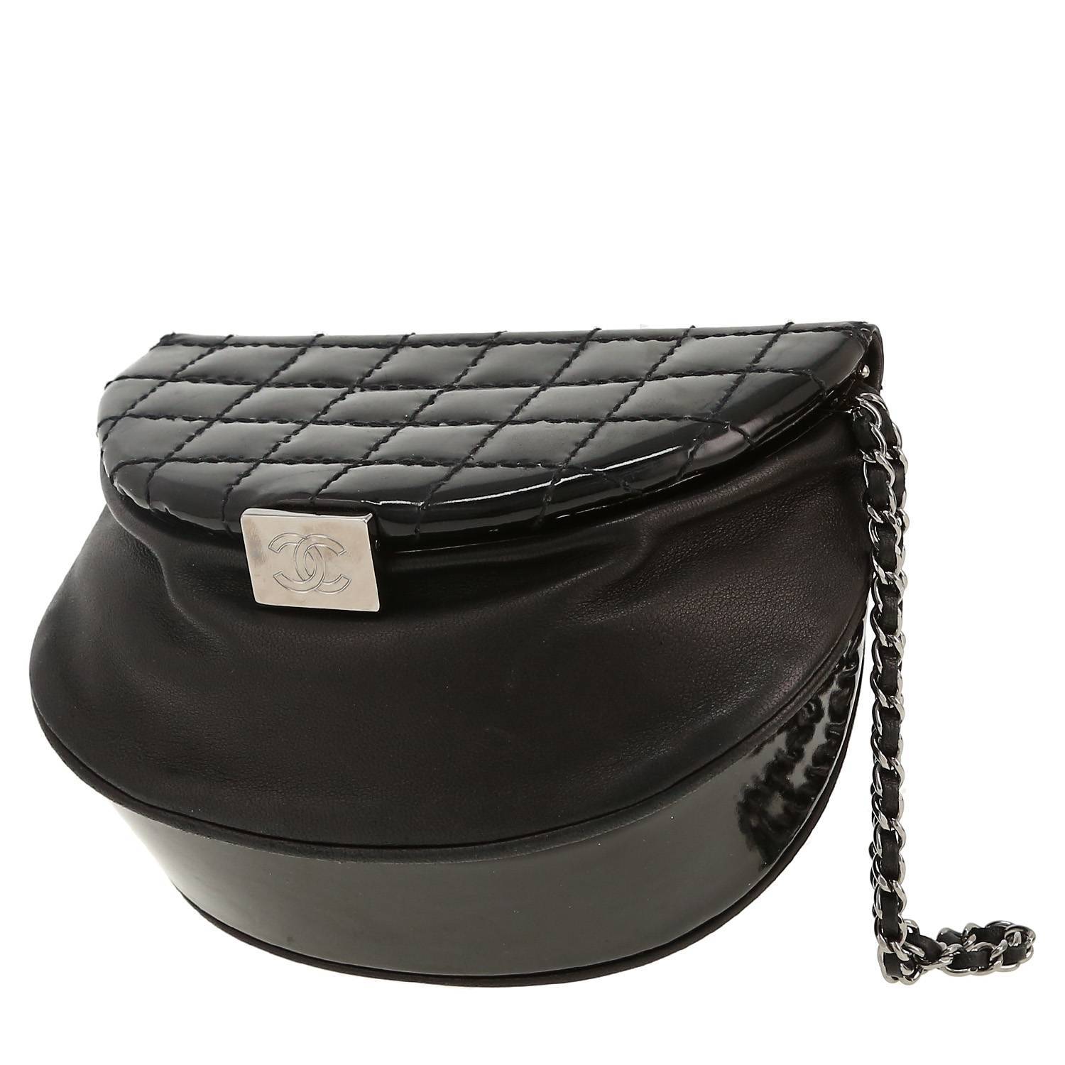 Borsettina da sera Chanel  Editions Limitées in pelle verniciata e foderata nera e pelle nera