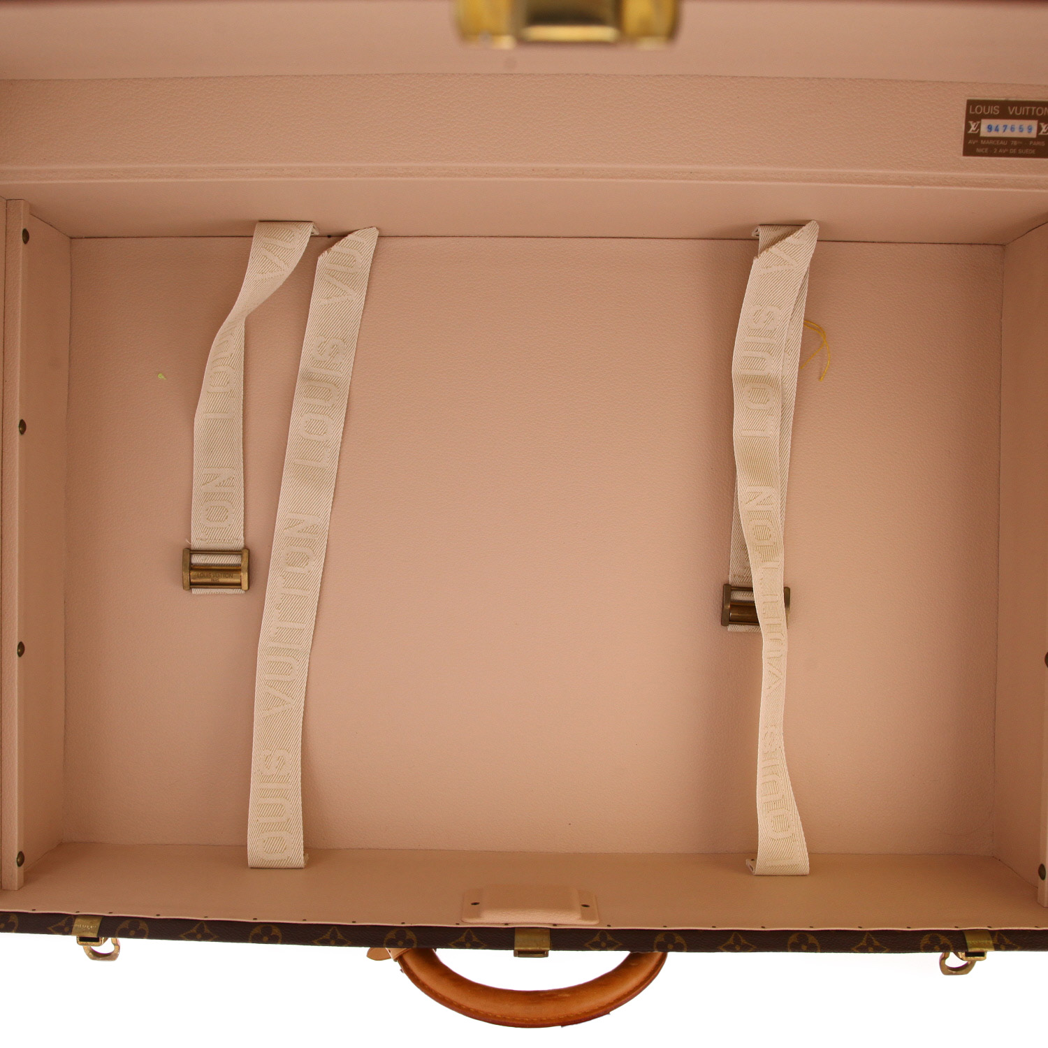 Louis Vuitton  Bisten 70 rigid suitcase  in brown monogram canvas  and brown leather - Detail D4