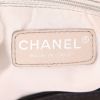 Bolso de mano Chanel   en cuero acolchado negro - Detail D2 thumbnail