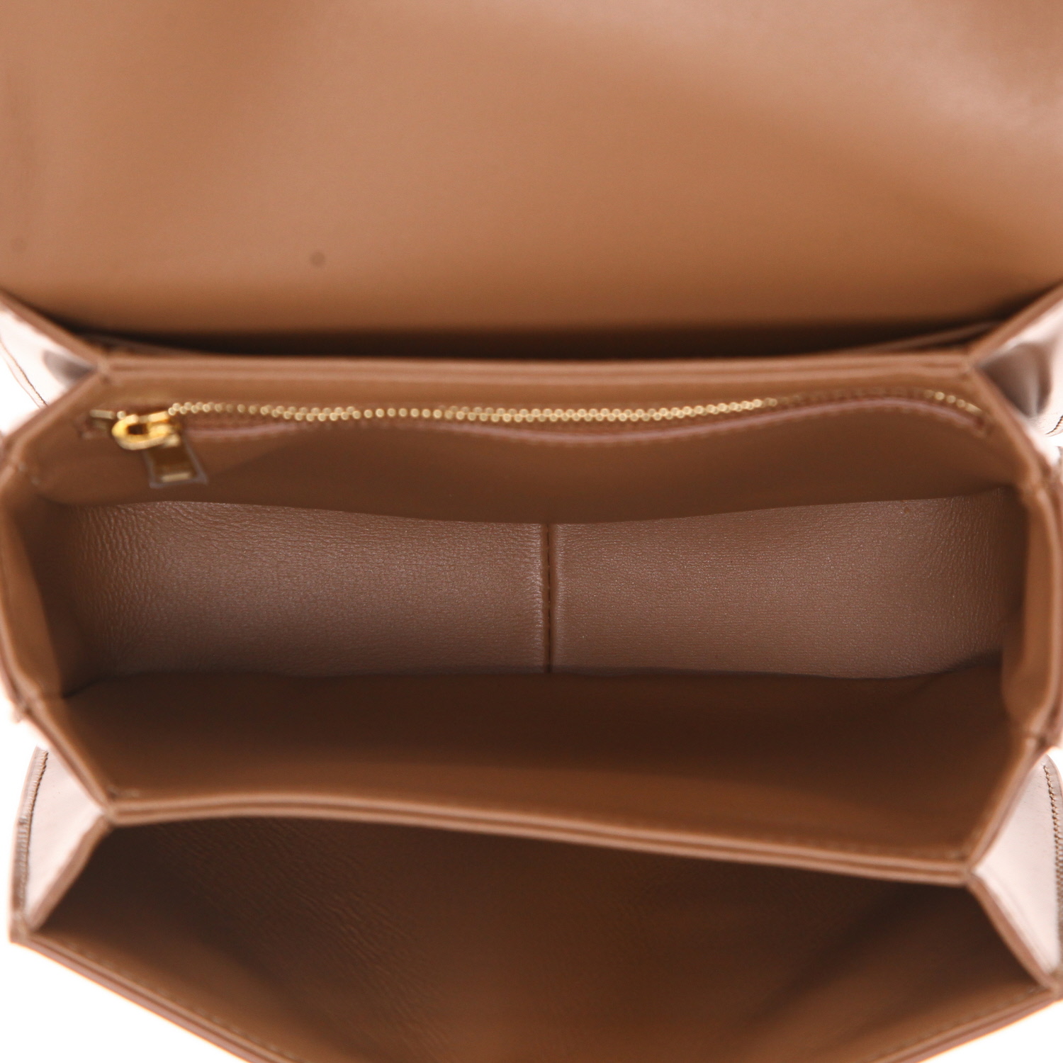 Bolso bandolera Celine  Triomphe Teen en cuero marrón - Detail D3