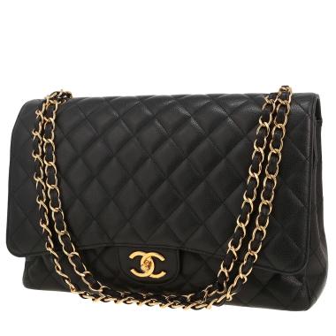 Chanel  Timeless Maxi Jumbo shoulder bag  in black quilted grained leather