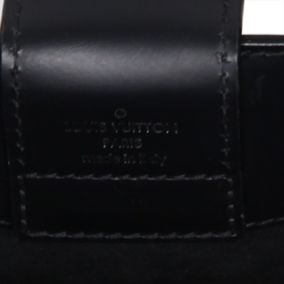 Louis Vuitton  Kleber handbag  in black epi leather - Detail D2