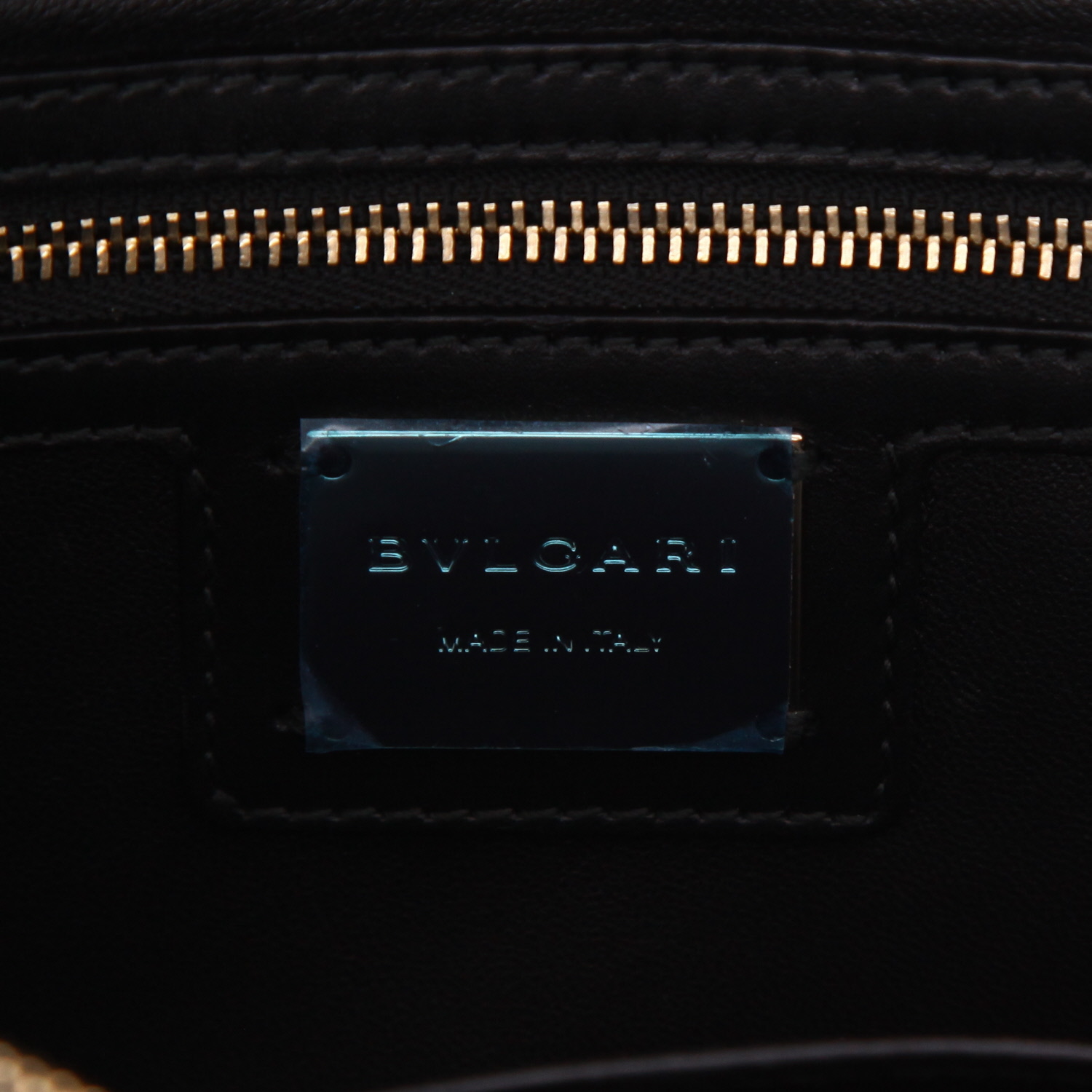 Borsa Bulgari  Serpenti in puledro bordeaux rosa e rosso e pelle nera - Detail D2