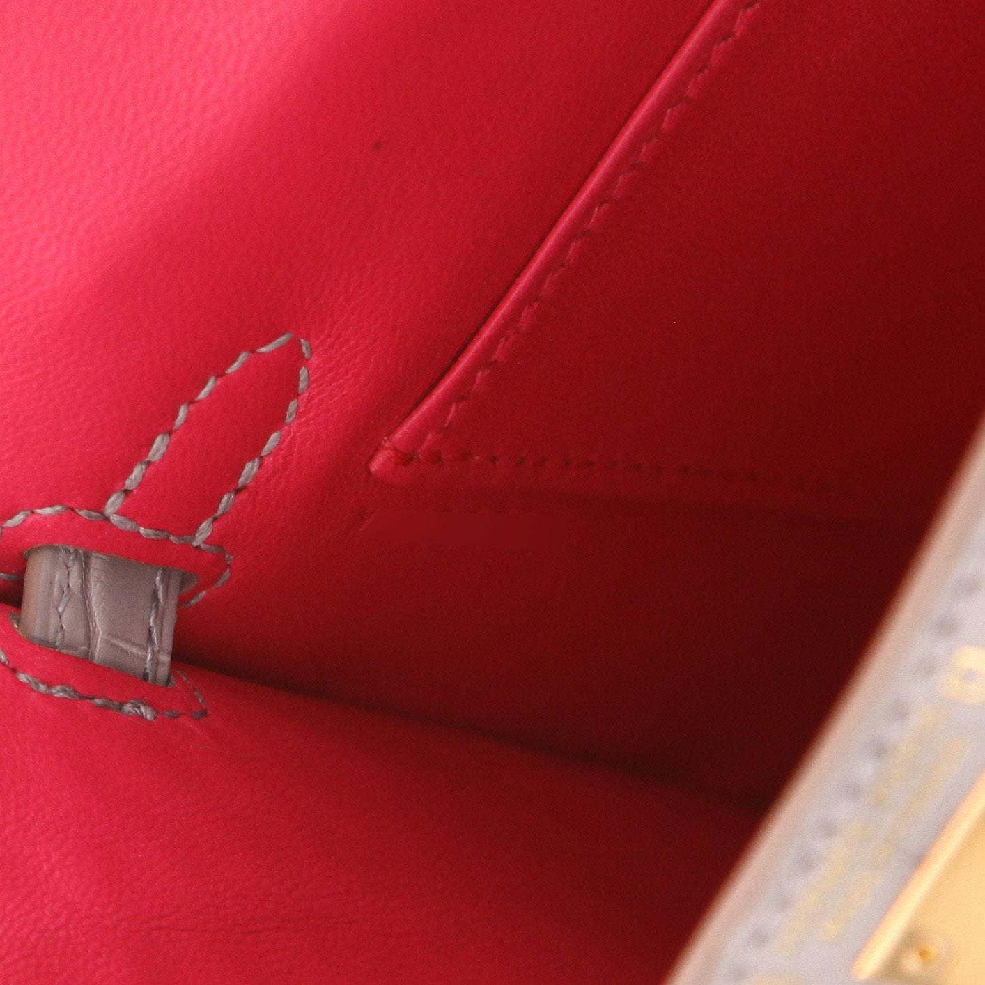 Bolso bandolera Hermès  Kelly 20 cm en aligátor Gris Perle - Detail D4