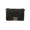 Borsa a tracolla Chanel  Boy modello piccolo  in pelle trapuntata nera - 360 thumbnail