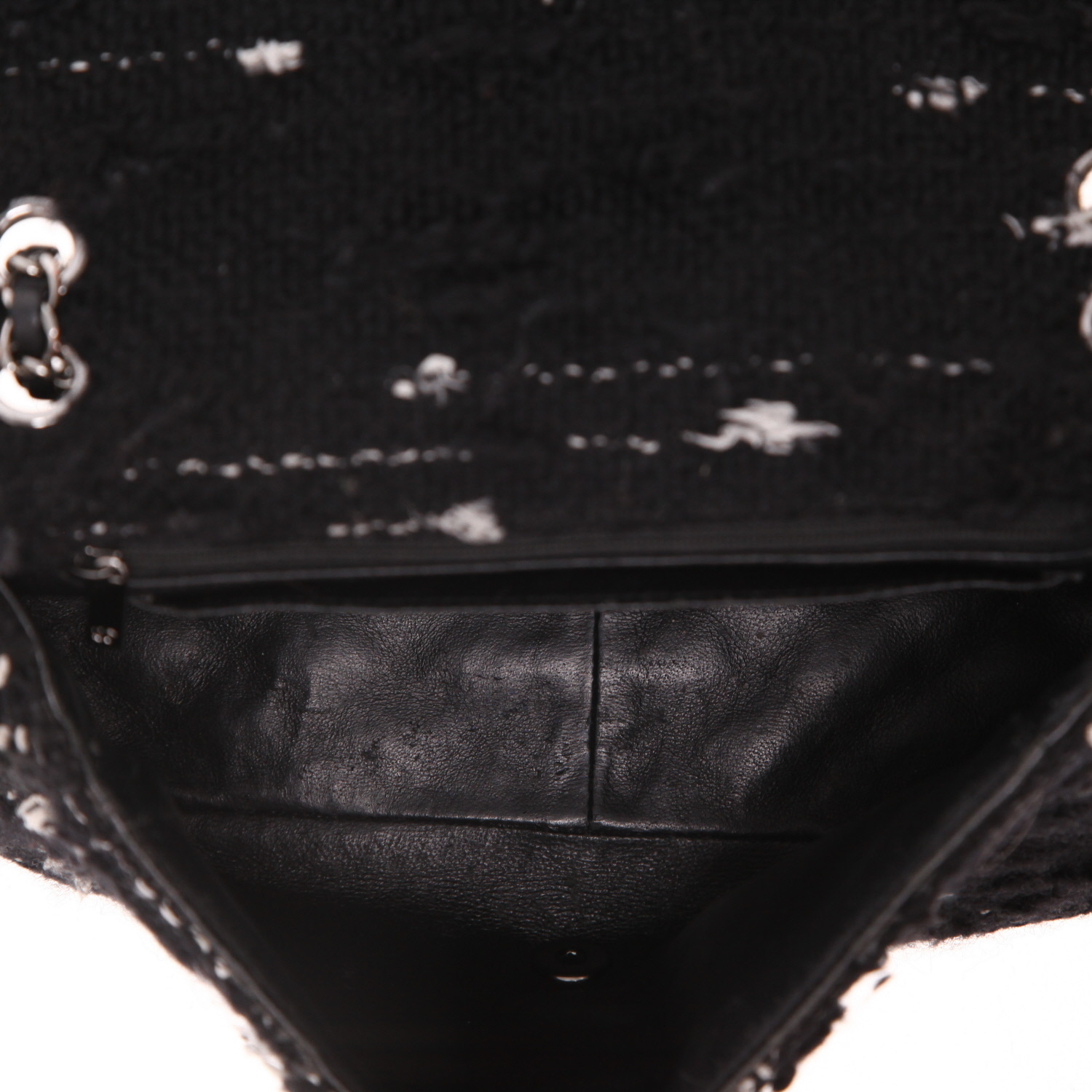 Sac à main Chanel  Timeless en tweed noir - Detail D3