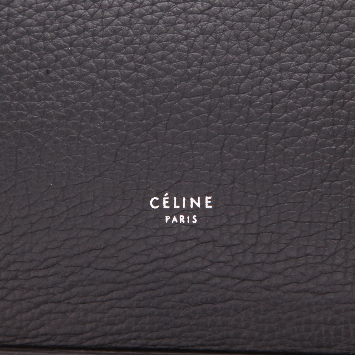 Sac à main Celine  Big Bag petit modèle  en cuir grainé noir - Detail D2