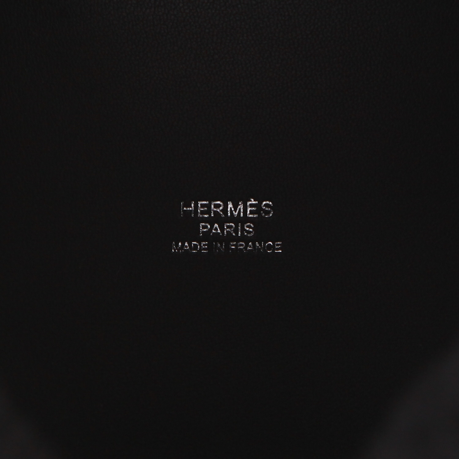 Sac à main Hermès  Sabot Pluch en cuir box noir et mouton retourné noir - Detail D2