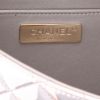 Borsa Chanel  Timeless in pelle verniciata e foderata argentata - Detail D2 thumbnail