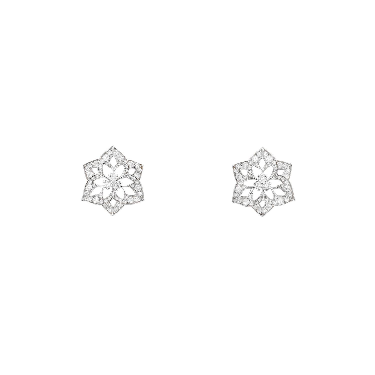 Paire de boucles d'oreilles Boucheron Pensée de Diamants en or blanc et diamants