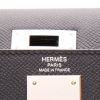 Hermès  Kelly 28 cm handbag  in black epsom leather - Detail D2 thumbnail
