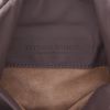 Sac bandoulière Bottega Veneta   en cuir tressé marron - Detail D2 thumbnail