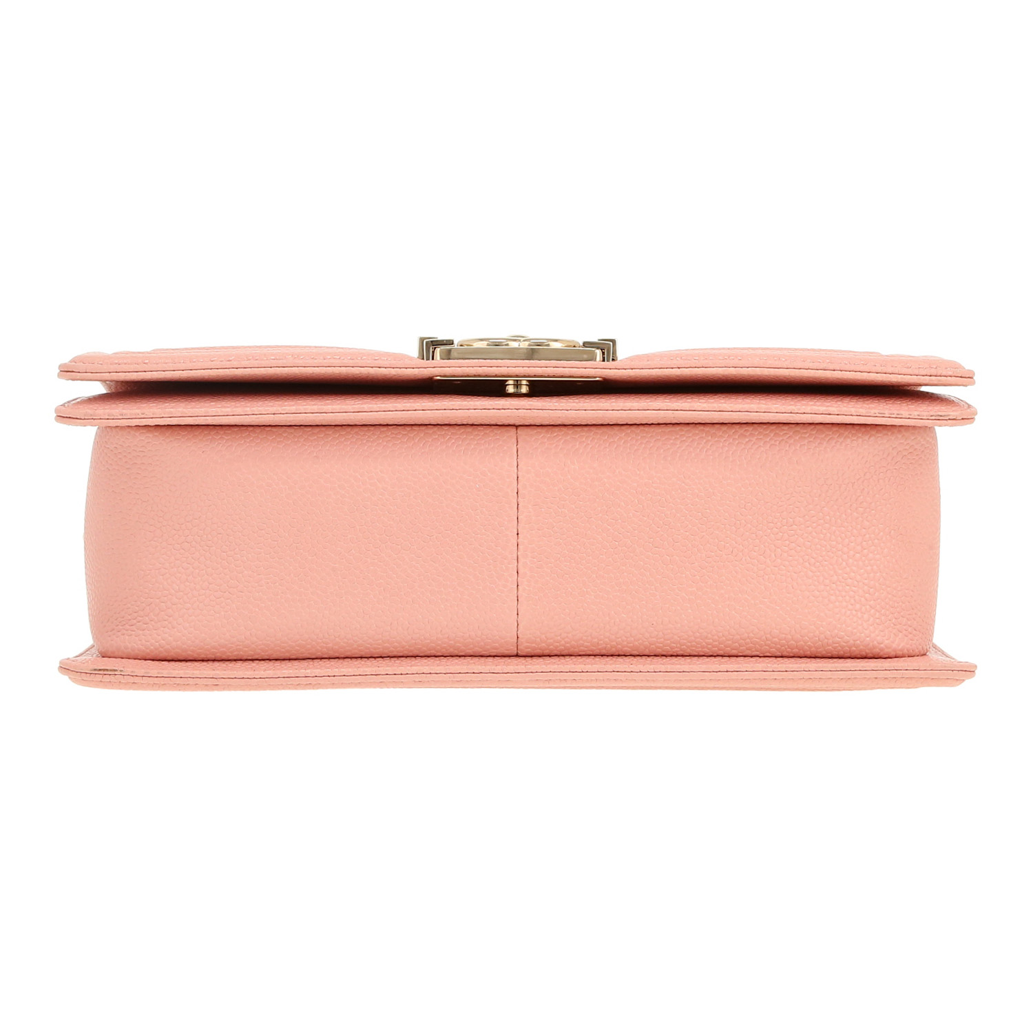Sac bandoulière Chanel  Boy en cuir grainé matelassé rose - Detail D1