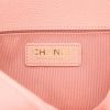 Chanel  Boy shoulder bag  in pink quilted grained leather - Detail D2 thumbnail