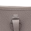 Hermès  Mini Evelyne shoulder bag  in grey leather taurillon clémence - Detail D2 thumbnail
