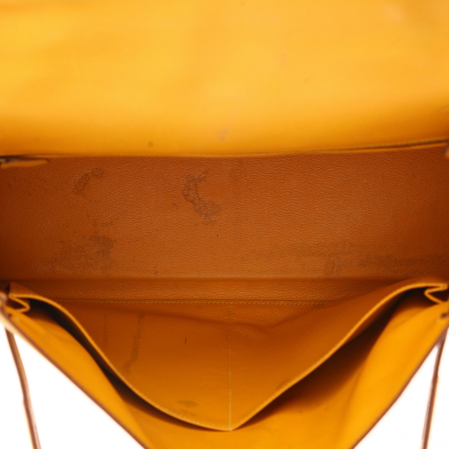 Hermes Kelly 35 cm handbag in yellow epsom leather - Detail D3