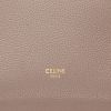 Bolso de mano Celine  Sac Sangle en cuero granulado color topo - Detail D2 thumbnail