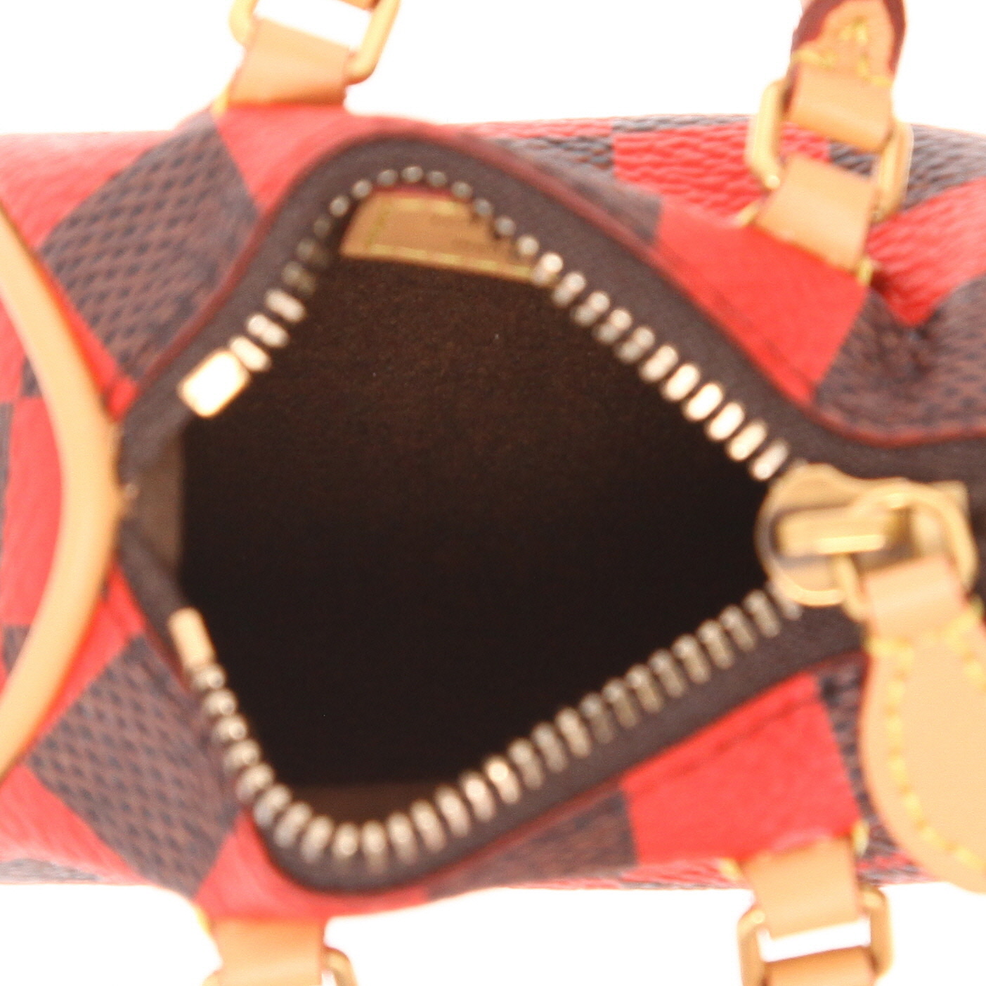 Porte-clef Louis Vuitton  Nano Speedy en toile damier marron et rouge et cuir naturel - Detail D3