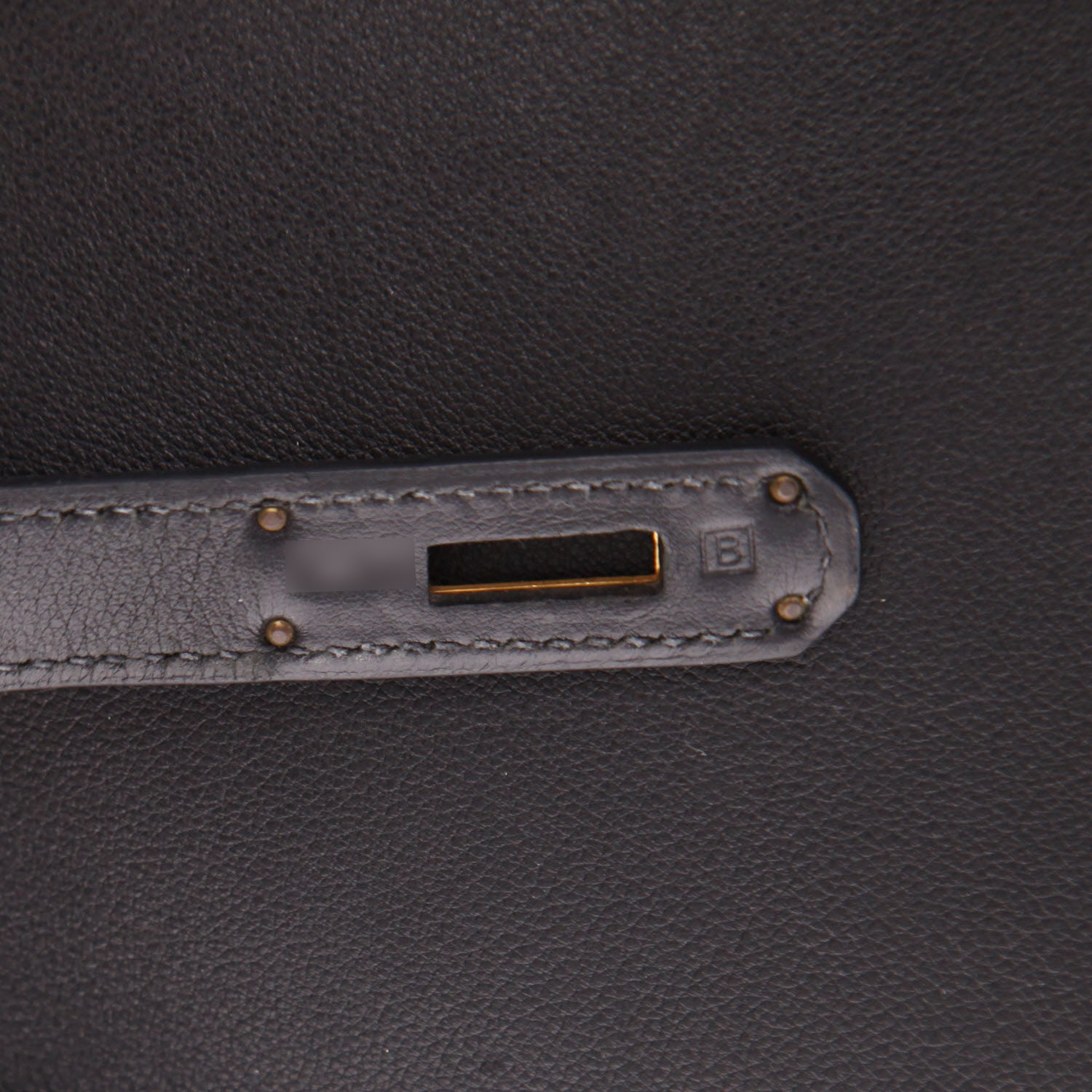 Bolso de mano Hermès  Birkin 35 cm en cuero Evergrain negro - Detail D4