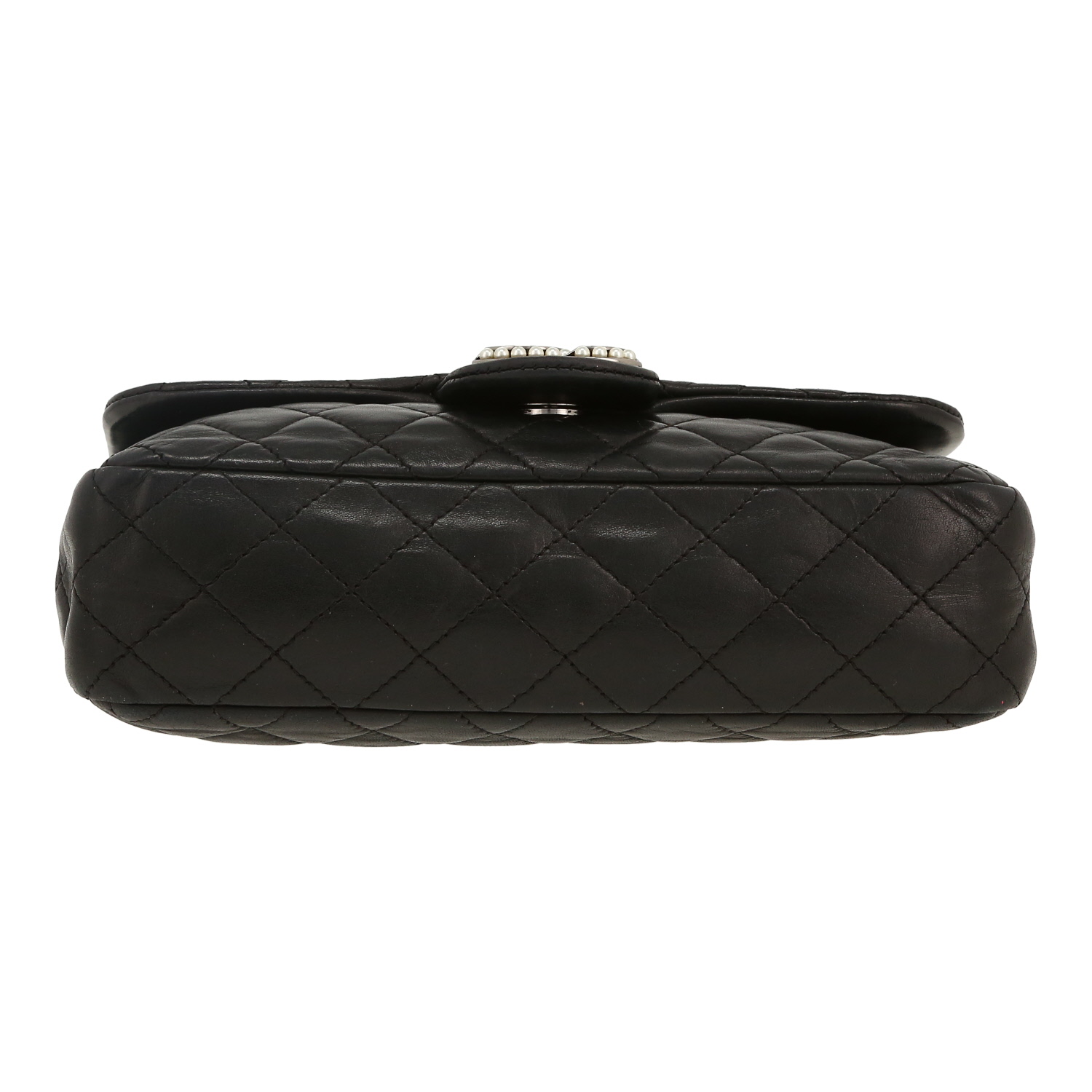 Chanel  Timeless handbag  in black quilted leather - Detail D1