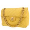 Sac bandoulière Chanel  Timeless Maxi Jumbo en cuir matelassé jaune - 00pp thumbnail