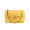 Sac bandoulière Chanel  Timeless Maxi Jumbo en cuir matelassé jaune - 360 thumbnail