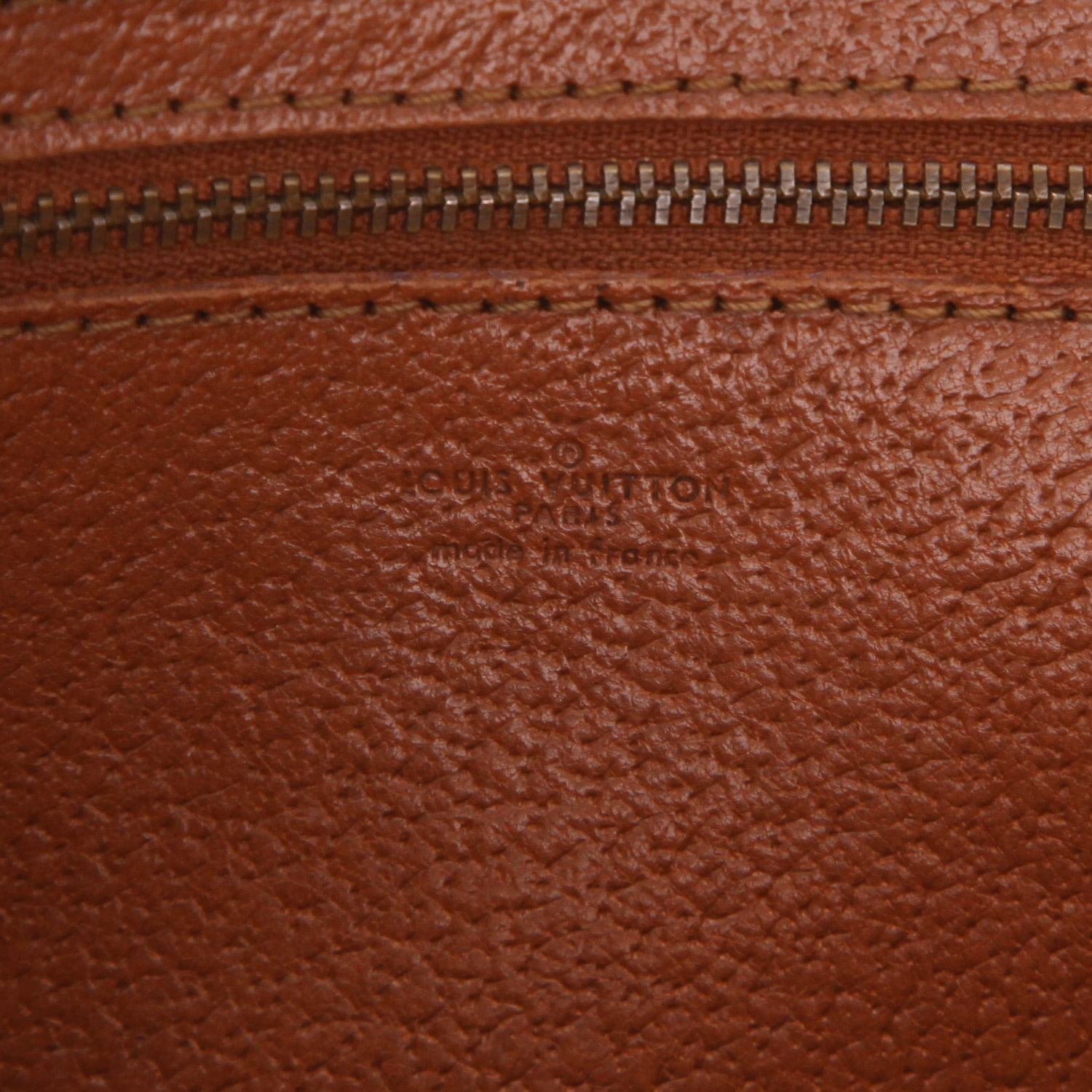 Borsa a tracolla Louis Vuitton   in tela monogram marrone e pelle naturale - Detail D2