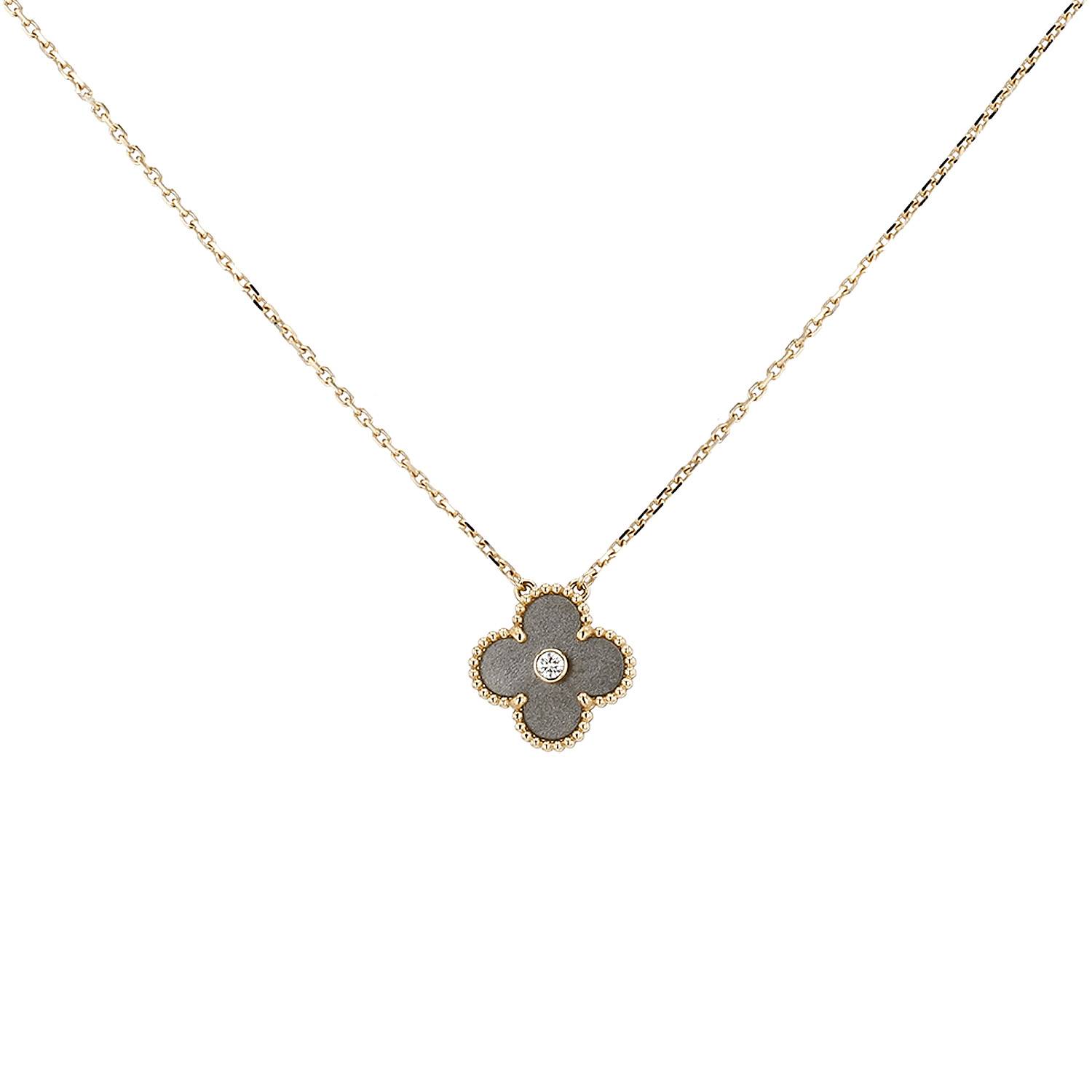 Collier Van Cleef & Arpels Vintage Alhambra en or rose, diamant et obsidienne