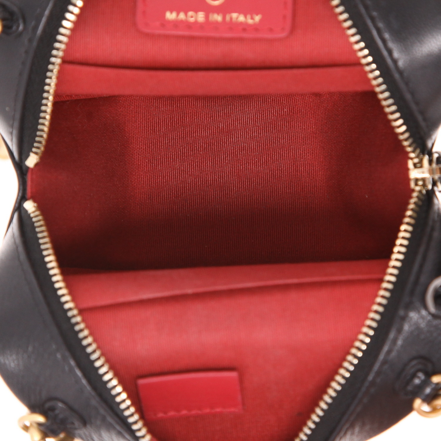 Chanel  Round on Earth shoulder bag  in black quilted leather - Detail D3