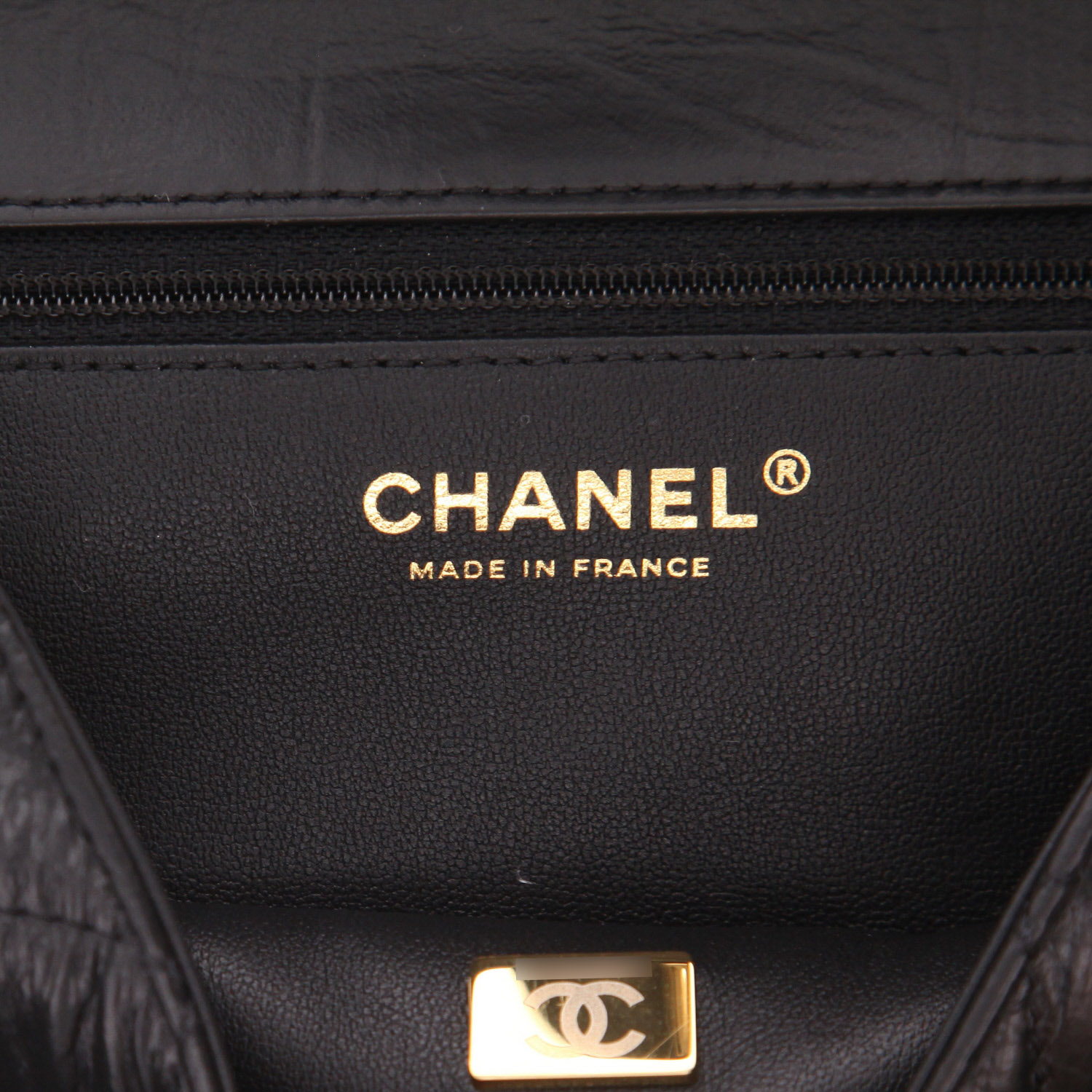 Bolsito de mano Chanel  Editions Limitées en cuero acolchado negro - Detail D2