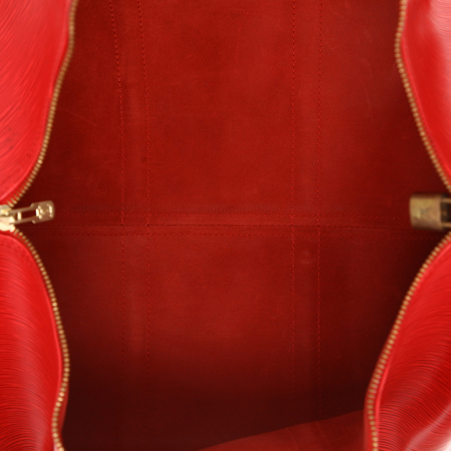 Louis Vuitton  Keepall 50 travel bag  in red epi leather - Detail D3