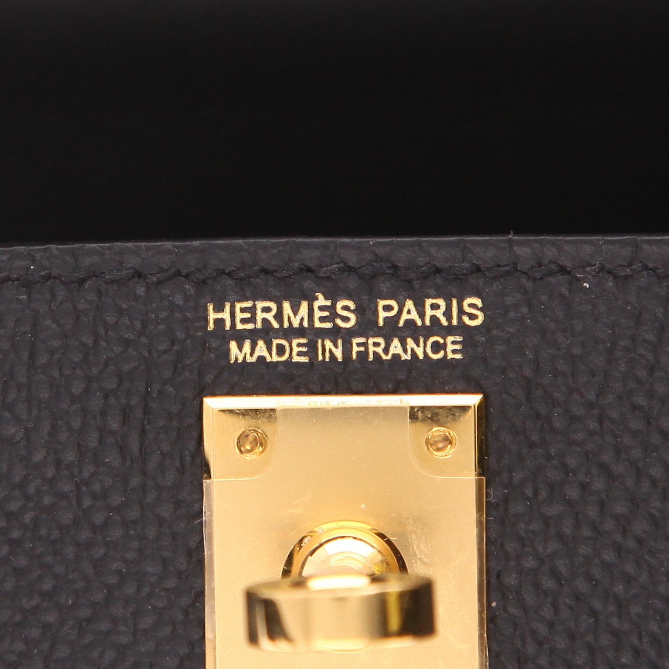 Hermès  Kelly 20 cm shoulder bag  in black epsom leather - Detail D2