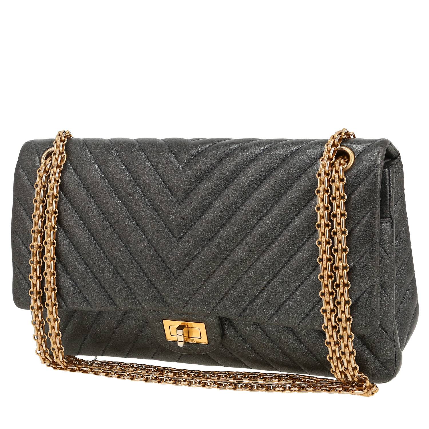 Borsa a tracolla Chanel  2.55 in pelle iridescente trapuntata grigia