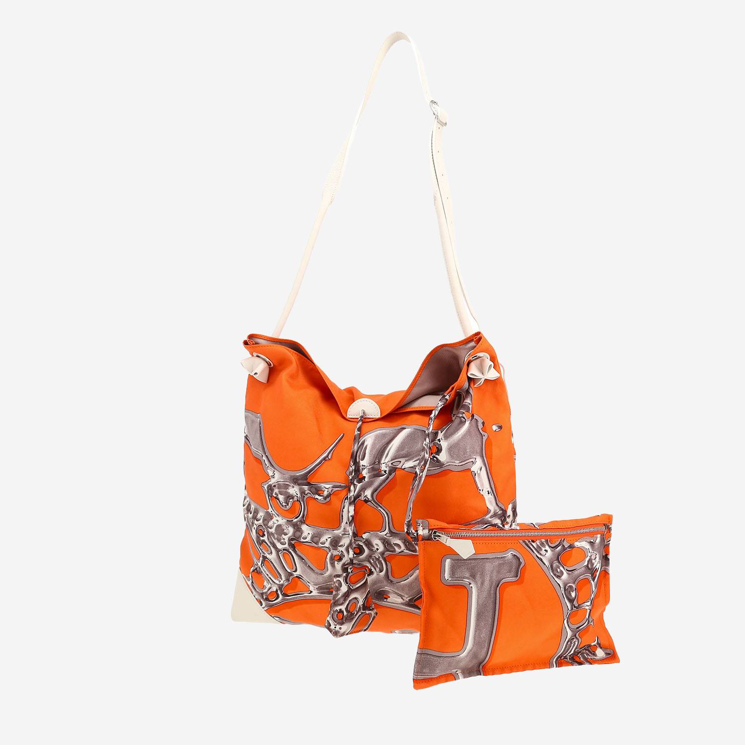 Sac bandoulière Hermès  Silk City en soie orange et grise et cuir blanc