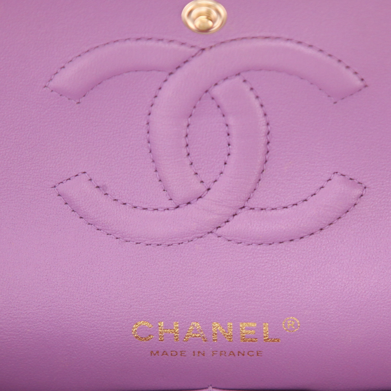 Borsa Chanel  Timeless Classic in pelle martellata e trapuntata viola - Detail D2