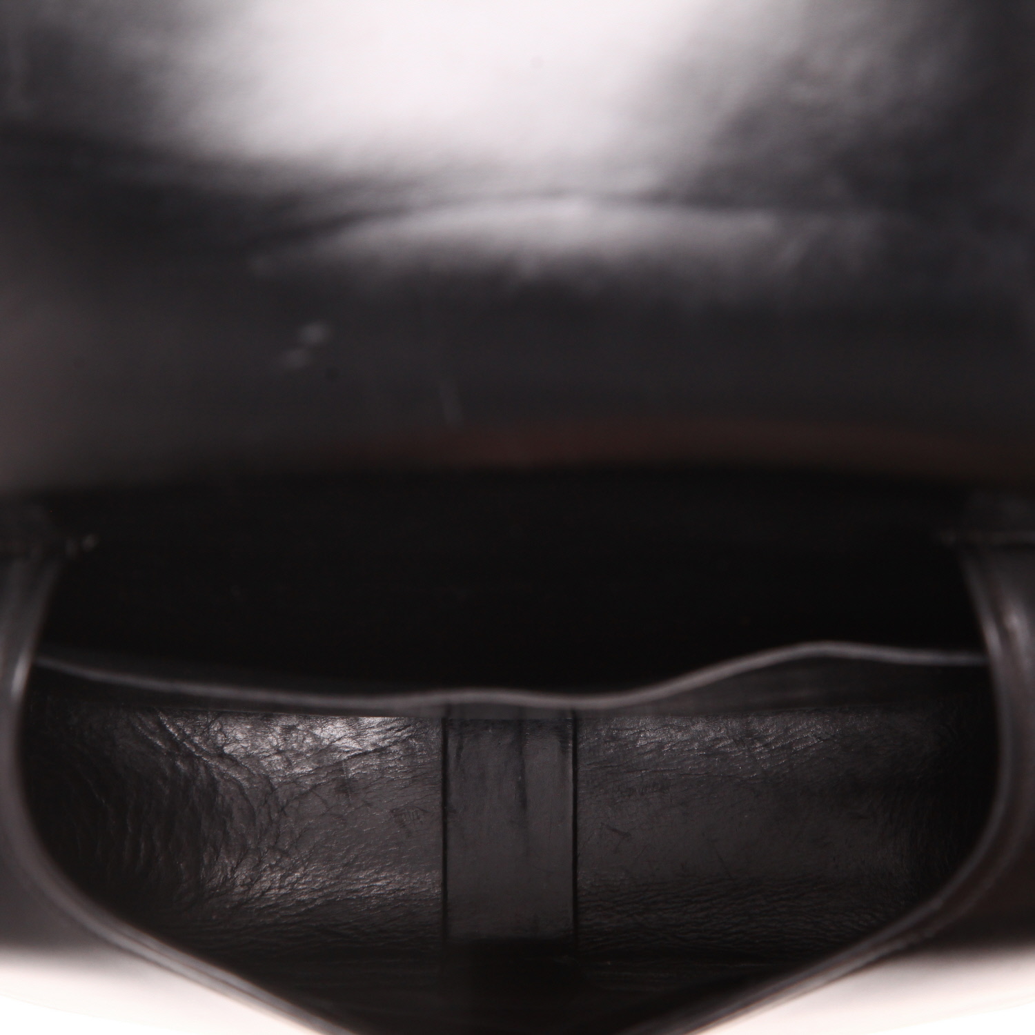 Bolso de mano Hermès  Passeguide en cuero box negro - Detail D3