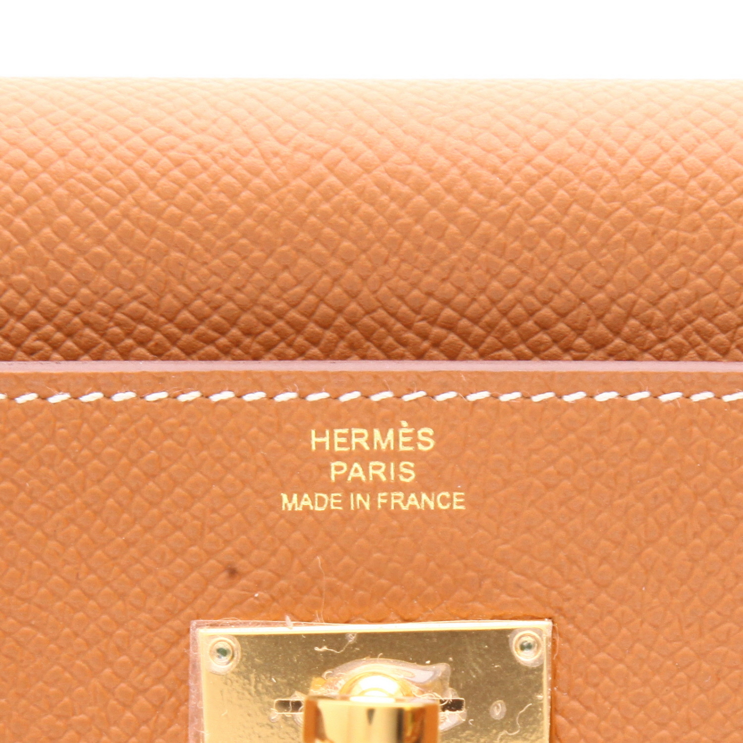 Bolso bandolera Hermès Kelly To Go en cuero epsom color oro - Detail D2