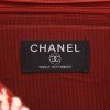 Bolso de mano Chanel  Timeless en tejido de lana rojo y blanco - Detail D2 thumbnail