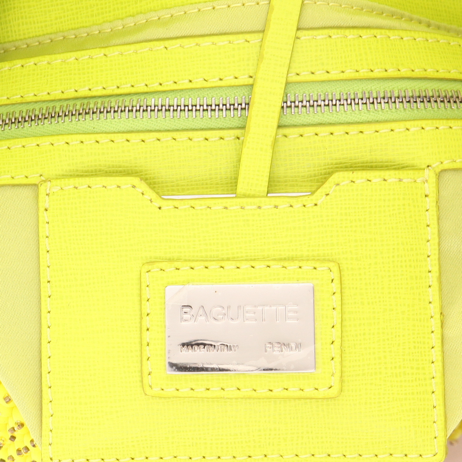 Sac à main Fendi  Baguette en toile jaune et cuir jaune - Detail D2