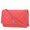 Sac bandoulière Chanel  Wallet on Chain en cuir verni matelassé rose - 00pp thumbnail